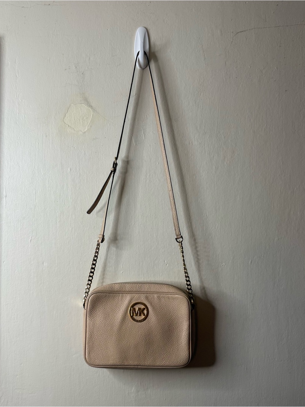 Michael Kors Fulton Nude Beige Leather Crossbody Bag - Picture 2 of 7